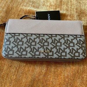 Dkny Money bag for a woman